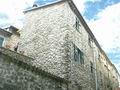 Каменная смежная вилла в городе Виллафранка-ин-Луниджана (Тоскана). Италия