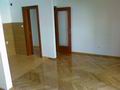 Новая трехкомнатная квартира, площадью 50 кв.м., после ремонта, в Будве. Черногория