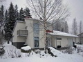 Трёхуровневый дом построен в 2003 году в городе Лахти, Финляндия