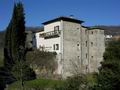 Старинный замок 17 века, принадлежащий потомкам графа Маласпина, в городе Личчана Нарди (Масса Карррара). Италия