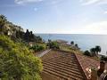 Двухкомнатная квартира, площадью 40 кв.м., с видом на море, расположенная в самом элитном районе Ментона-Aristide Briand. Франция и княжество Монако