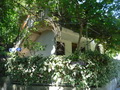 Дом, площадью 110 кв.м., расположенный в дубовой роще, с видом на море, в Сутоморе.  Черногория