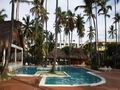 Отель с рестораном, дискобаром и торговым центром, общей площадью 17 000 кв.м., в Баваро. Доминиканская Республика