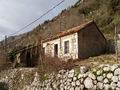 Каменный дом под снос, площадью 44 кв.м.+дополнительное строение - 37 кв.м., с великолепным видом на море, в деревне Мирац (Тиват). Черногория