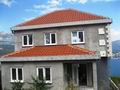 Недостроенный дом, площадью 270 кв.м., с потрясающим видом на Боко-Которский залив и природу Черногории, в Херцег-Нови.  Черногория