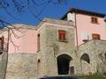 Каменный дом, площадью 400 кв.м., в средневековом городке Форноли, Луниджана, провинция Масса – Каррара, Тоскана.  Италия