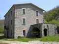Поместье с каменным отреставрированным домом, площадью 450 кв.м., в Рометта, Фивиццано, Луниджана, провинция Масса-Каррара, Тоскана. Италия