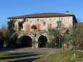 Поместье, с двумя каменными домами, общей площадью 683 кв.м., в Виллафранка, Луниджана, провинция Масса-Каррара, Тоскана. Италия