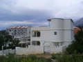 Трехэтажный дом с видом на море, площадью 240 кв.м., в туристическом посёлке Видиковац, Барская ривьера. Черногория