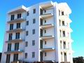 Квартиры площадью от 36 до 47 кв.м., в новом жилом комплексе на первой линии от моря, в Утехе (Бар). Черногория