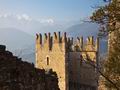 Средневековый замок, общей площадью 4500 кв.м., рядом с Альпами. Италия