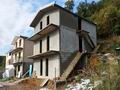 Трехэтажный дом, площадью 220 кв.м., с видом на море, под мини-отель, в Сутоморе (район Хай Нехай). Черногория