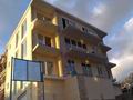 Квартиры, площадью 45 кв.м., 48 кв.м. и 54 кв.м., с видом на море, в новом жилом комплексе с бассейном SUNNY SIDE VILLA, в Бечичи.  Черногория