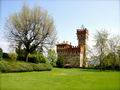 Имение, с замком, старинной фермой и виноградниками, в Бучине (Bucine). Италия