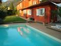 Дом, площадью 150 кв.м., с бассейном, в Камайоре, провинция Лукка, регион Тоскана. Италия
