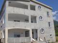 Трехэтажный новый дом, площадью 462 кв.м., с тремя отдельными квартирами и видом на море, в Белиши (Бар).  Черногория