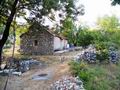 Старинный каменный дом, площадью 65 кв.м., с видом на горы, на окраине города Цетинье. Черногория
