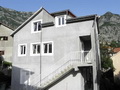 Апартаменты рядом с морем, в новом доме в городе Рисан. Черногория