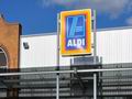 Торговое помещение, сданное в аренду известному супермаркету ALDI, в провинции Аликанте.  Испания