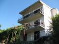 Трехэтажный дом, площадью 150 кв.м., с видом на залив, в Нивице (Херцег-Нови). Черногория