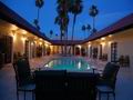 Бутик-отель с 14 номерами, в городе Palm Springs (Калифорния). США